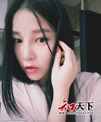 本兮前男友小e真实姓名